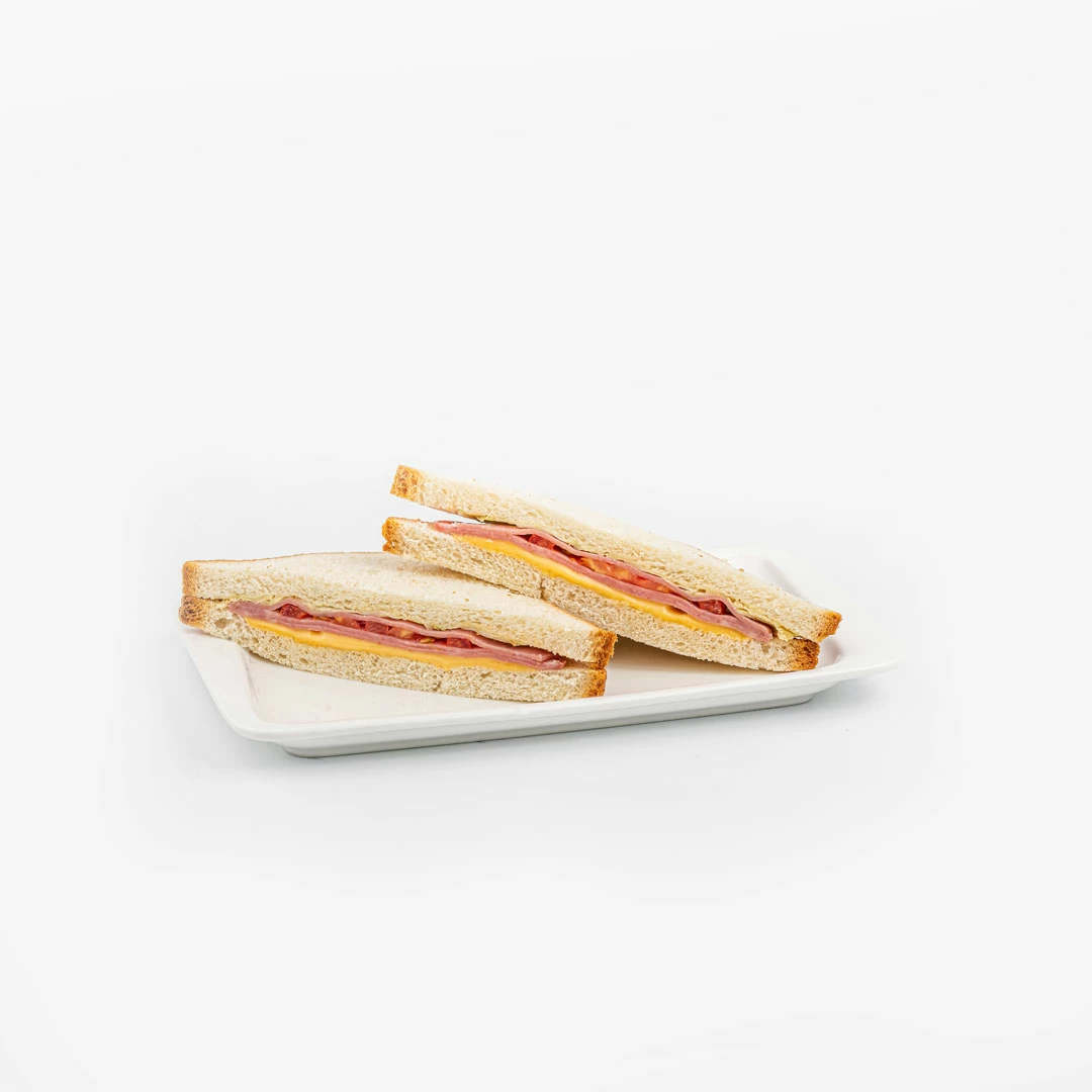 Клаб-сэндвич с ветчиной и сыром